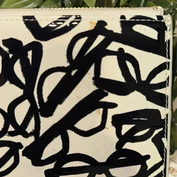 KATE SPADE Retro Specs Case - Picture 3 of 5